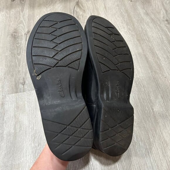 Clarks Black Leather Slip On Loafers Men's Size 9 - Picture 5 of 7